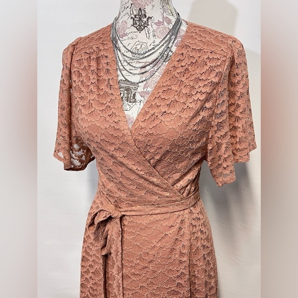 FRNCH Ecru lace flutter sleeve wrap dress size M. - Picture 3 of 14